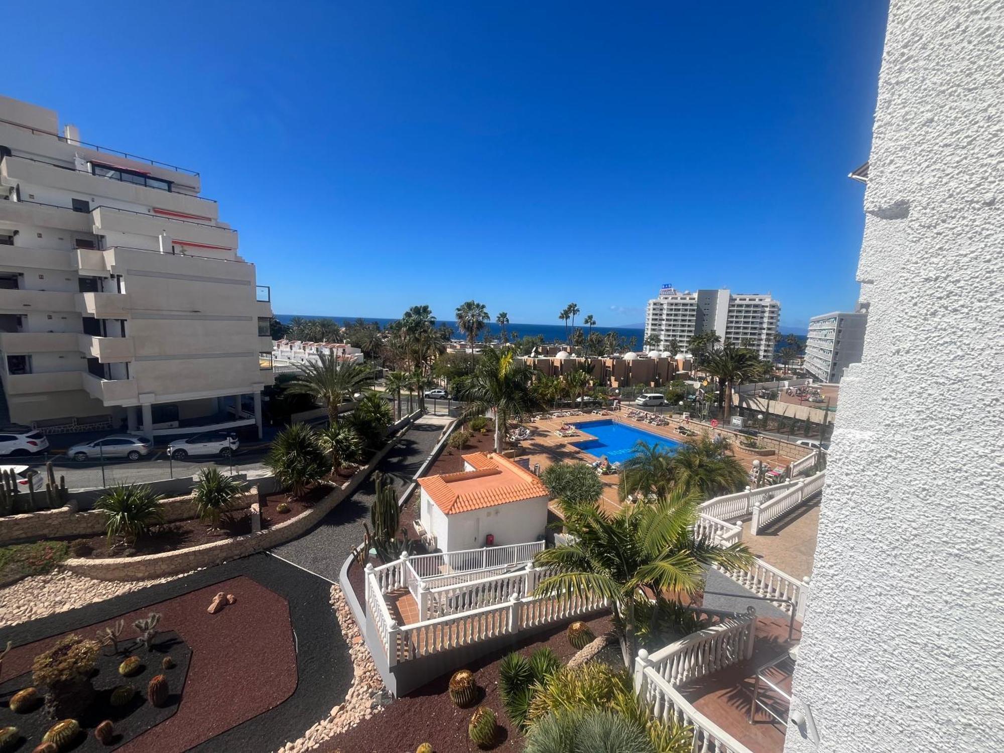 Borinquen Sky Apartments Playa de las Américas Eksteriør billede